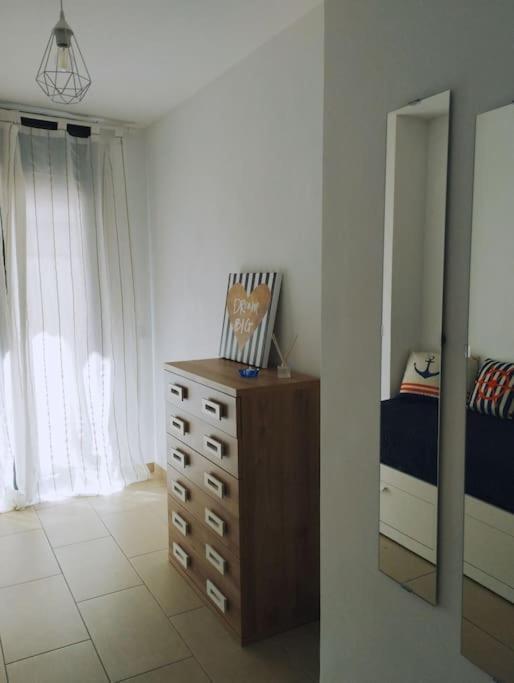 Apartamento Cozy Flat With Terrace Palamós Exterior foto