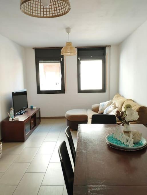 Apartamento Cozy Flat With Terrace Palamós Exterior foto